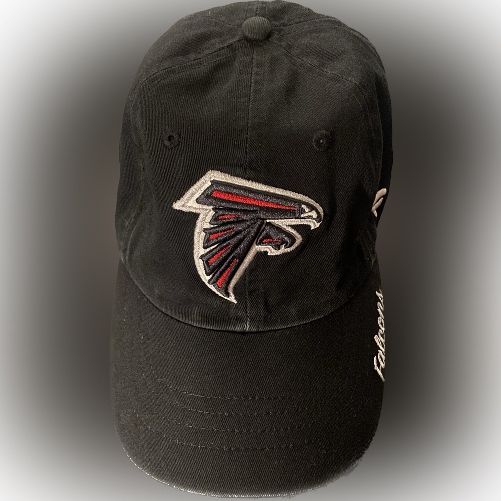 Atlanta Falcons NFL Pro Line ADULT Fanatics Black Baseball Hat Adjustable.
